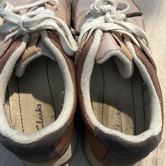 Clarks Pink, Mauve & Grey Retro Sneaker Sz 6 - Picture 14 of 16
